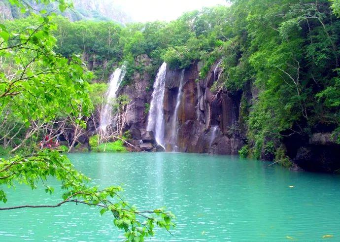 逃离广阔的山川